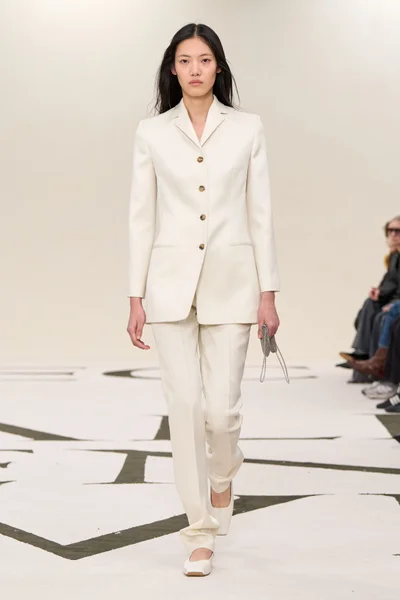 Look 61